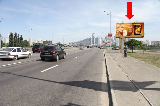 Фото рекламной плоскости по адресу Бажана пр., развязка мост Южный, в сторону ст. м. "Осокорки"