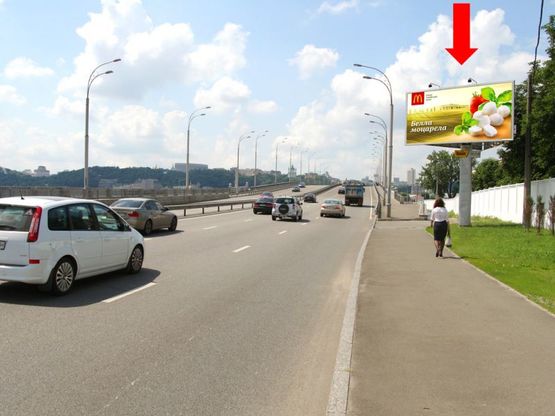 Фото рекламної площини за адресою Набережно-Рыбальская ул., 130м до мост Гаванский, в сторону Набережно-Крещатикская ул.