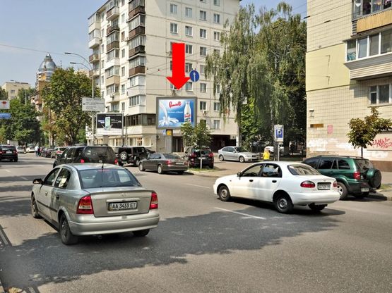 Фото рекламної площини за адресою Украинки бул., 17 / Немировича-Данченка ул., возле "Интертоп", в сторону Бассейная ул.