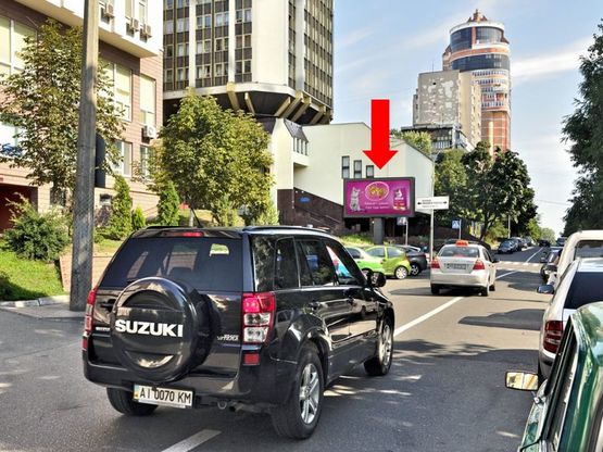 Фото рекламної площини за адресою Предславинская ул. / Лабораторная ул., возле роддома №7, Лингвистического Университета (Иняза), в сторону Коновальца ул. (бывш. Щорса ул.)