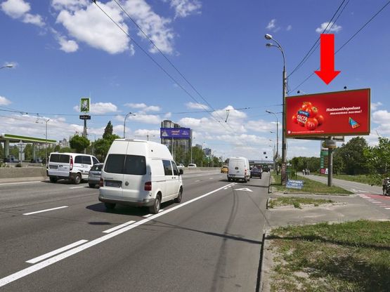 Фото рекламної площини за адресою Ватутина пр., 100м до АЗС "WOG", в сторону Троещины