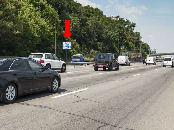 Фото рекламной плоскости по адресу Надднепрянское шоссе, 150м от Железнодорожное шоссе, в центр