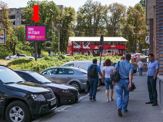 Фото рекламної площини за адресою Сечевых Стрельцов ул. (бывш. Артема ул.), 1/5, Львовская пл., заезд на Бульварно-Кудрявская ул. (бывш. Воровского ул.), в сторону Б. Житомирская ул.