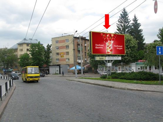 Фото рекламної площини за адресою Зеленая ул., 72 / Студенческая ул., в центр