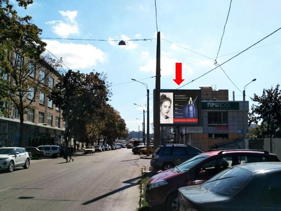 Фото рекламної площини за адресою Хмельницкого ул., 32, в сторону Конного рынка, ул. Молочной