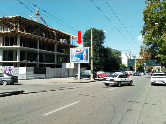 Фото рекламной плоскости по адресу Хмельницкого ул., 32, рядом Конный рынок, в сторону Московского пр., центра