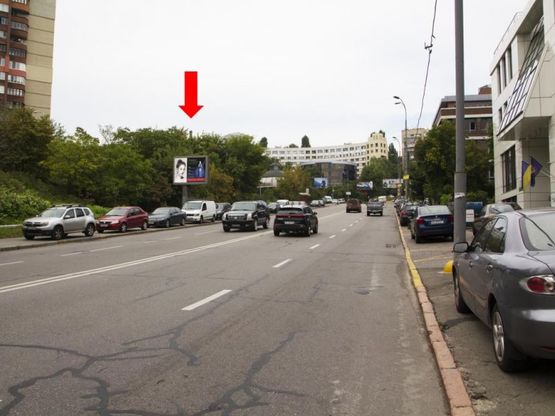 Фото рекламной плоскости по адресу Старонаводницкая ул., 8 А, в сторону ул. Алмазова (бывш. ул. Кутузова)