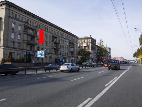 Фото рекламной плоскости по адресу Победы пр., 43, возле ресторана "Il Molino", 100м. от ул. Янгеля, в сторону ст. м. «Шулявская», из центра