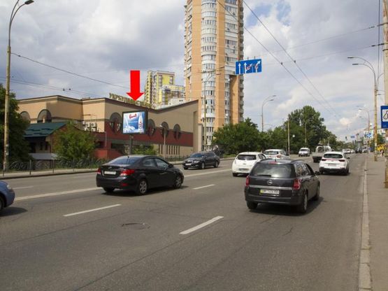 Фото рекламной плоскости по адресу Черновола ул., 12, в сторону ул. Сечевых Стрельцов (бывш. ул. Артема)