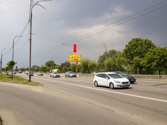 Фото рекламної площини за адресою Ватутина пр., напротив ТРЦ "Sky Mall", в сторону ст.м. "Почайна", центра