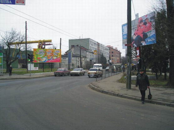 Фото рекламной плоскости по адресу Зелена, 137 (Б) -  Дністровська