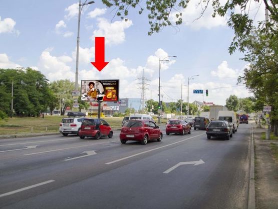 Фото рекламной плоскости по адресу Верховного Совета бул., 36, перед ТЦ "Проспект", супермаркетами "Фокстрот", "Ашан" ст. м. Черниговская