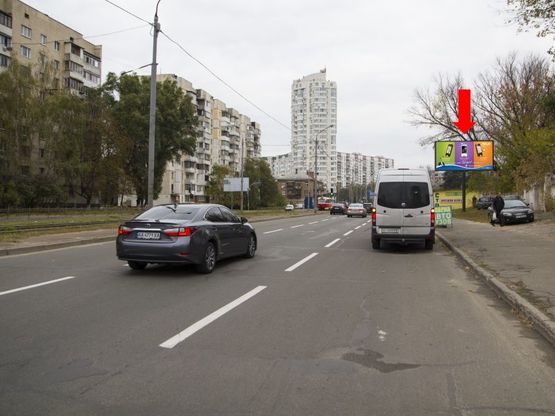 Фото рекламной плоскости по адресу Автозаводская ул., 89а - пер. Автозаводской, на светофоре, в сторону ул. Полярная, из центра