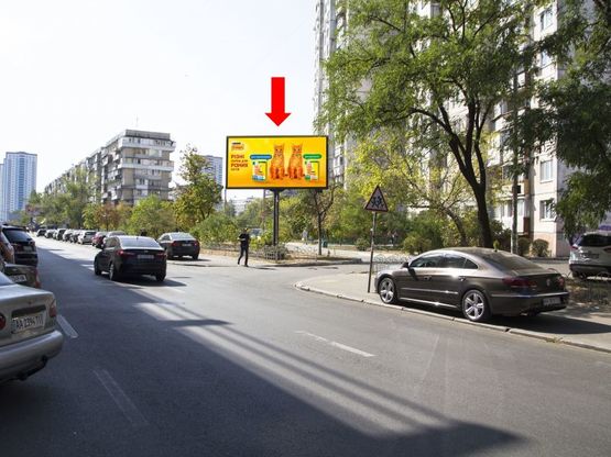 Фото рекламної площини за адресою Оболонский пр, 9, возле ТРЦ "Dream Town", в сторону ст.м. "Оболонь"