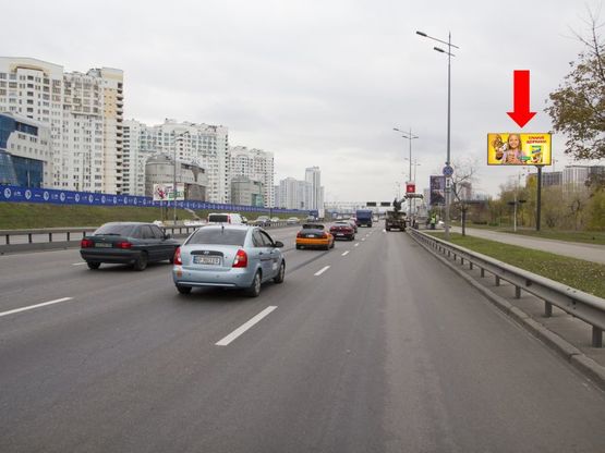 Фото рекламной плоскости по адресу Бажана пр., 1-Л, 700 м. до ст.м. "Осокорки", в сторону Южного моста