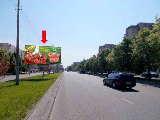 Фото рекламної площини за адресою Научная ул., 49, в сторону Стрыйской ул., разделитель