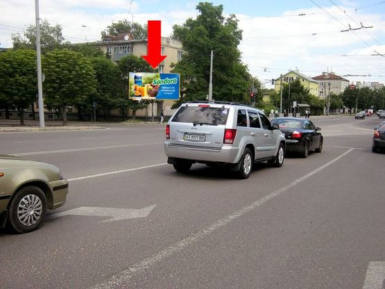 Фото рекламной плоскости по адресу Любинская ул., 51, в центр, остановка