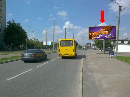 Фото рекламної площини за адресою Княгини Ольги ул., 59 / Бойчука ул., в центр