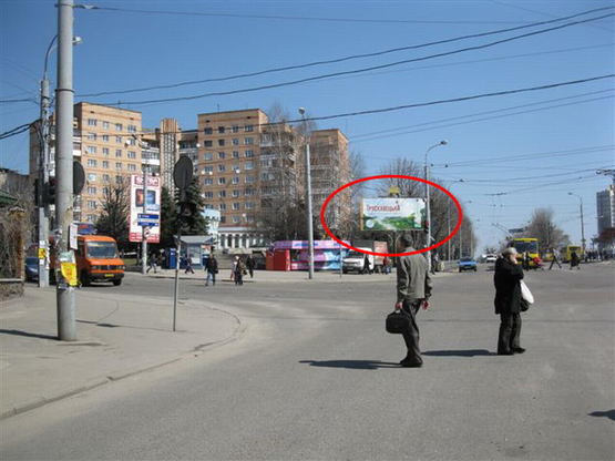 Фото рекламной плоскости по адресу Грушевського  - Гагаріна  ( ТРЦЧайка)