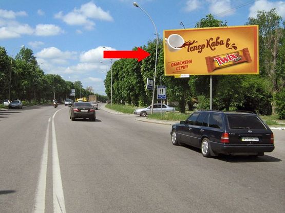Фото рекламної площини за адресою Владимира Великого ул., 2/4, возле завода "ЛАЗ"