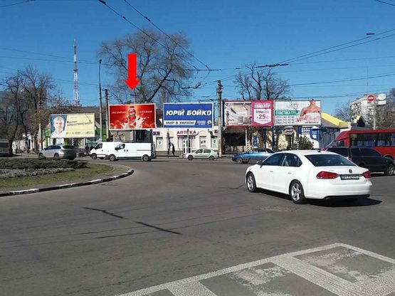 Фото рекламної площини за адресою Центральный пр. (бывш. Ленина пр.) / Пушкинская ул. / Наваринская ул., возле супермаркета "Эльдорадо", в сторону Рюмина ул.