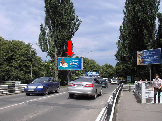 Фото рекламної площини за адресою Дружбы Народов пл. / ул. Студенческая Набережная