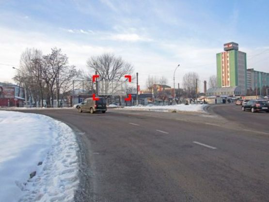 Фото рекламної площини за адресою пер вул. Липинського, 60 - вул. Б. Хмельницького, справа призма 1