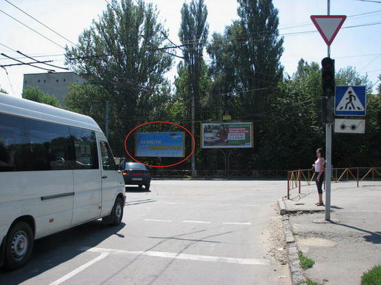 Фото рекламной плоскости по адресу Миру - вул. Панаса Мирного