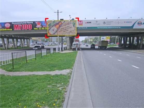 Фото рекламной плоскости по адресу вул. Наукова (біля мосту, на р/с, з вул. Стрийської), призма 1