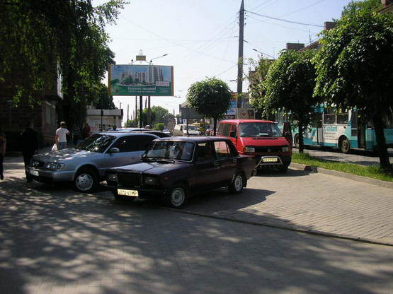 Фото рекламной плоскости по адресу Незалежності -  Головна