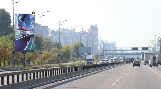 Фото рекламної площини за адресою Бажана Николая пр., напротив д.№7а