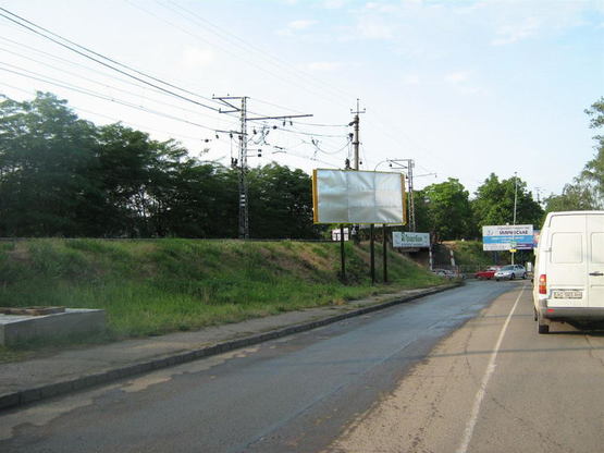 Фото рекламной плоскости по адресу Вул. Анкудінова - вул. Руська в зоні переїзду по вул.Гагаріна ст. Б