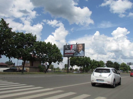 Фото рекламной плоскости по адресу Оноре де Бальзака, навпроти буд. 12, біля Автостоянки