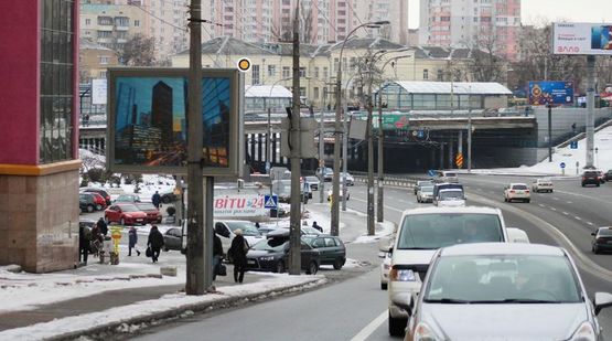 Фото рекламной плоскости по адресу Вадима Гетьмана ул. 24, к Индустриальному мосту и ул.Борщаговской