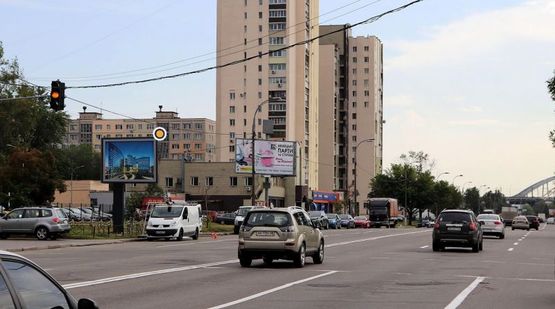Фото рекламной плоскости по адресу Днепровская набережная, напротив д.№9