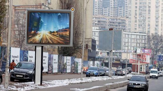 Фото рекламної площини за адресою Голосеевский пр., разделитель, к м.Голосеевская