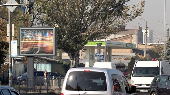 Фото рекламной плоскости по адресу Новоконстантиновская ул. , возле АЗС ОККО