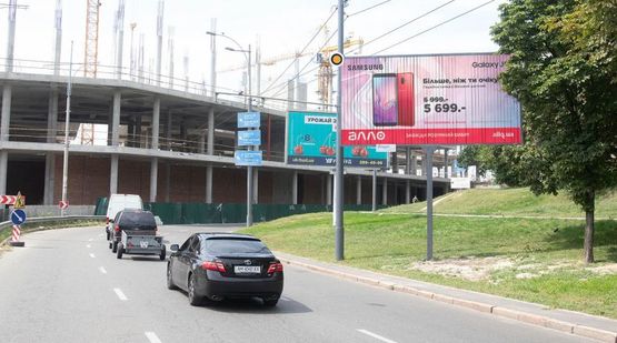 Фото рекламной плоскости по адресу Леся Курбаса просп.,18, к Кольцевой дороге