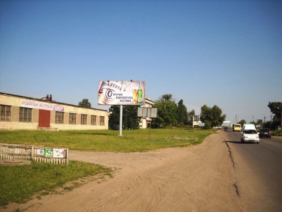 Фото рекламної площини за адресою Чигиринская ул., ("ЧМК"-мебельный комбинат, салон "АИС", Черкасский городской РЭС), направл. из города