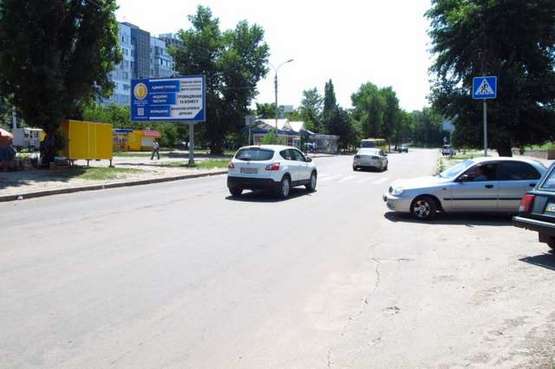 Фото рекламной плоскости по адресу Сержанта Смирнова вул., 5/1
