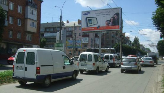 Фото рекламної площини за адресою Независимости пр / Головная ул, к ул Головной