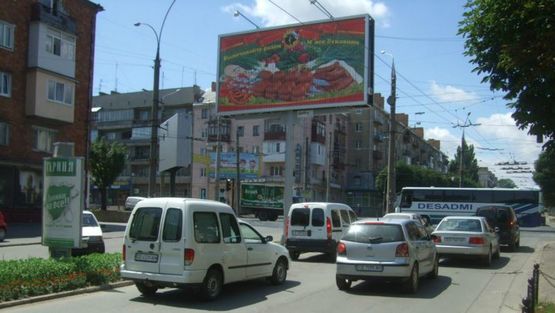 Фото рекламної площини за адресою Независимости пр / Головная ул, к ул Головной