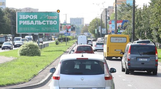 Фото рекламной плоскости по адресу Черновола В. пр. / Панча ул., в центр, Арсен, ТЦ Интерсити, Леопарт парк развлечений