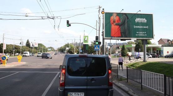 Фото рекламної площини за адресою Любинская ул / Петлюры С ул, в центр