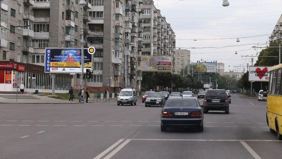 Фото рекламной плоскости по адресу Любинская ул / Петлюры С ул, из центра