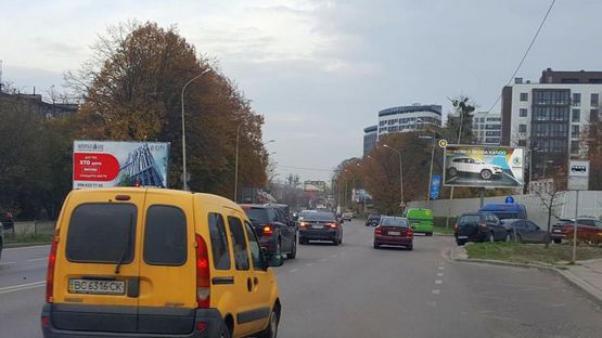 Фото рекламной плоскости по адресу Липинского ул, 11, от пр Черновола