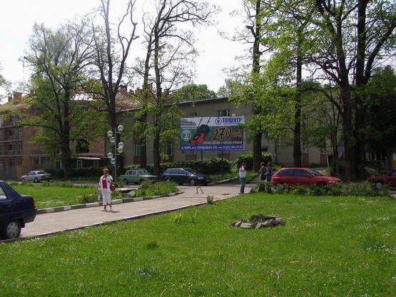 Фото рекламной плоскости по адресу біля бювету