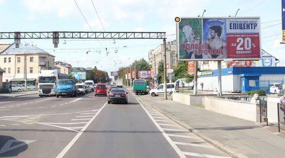 Фото рекламной плоскости по адресу Городоцкая ул / Выговского ул, из центра
