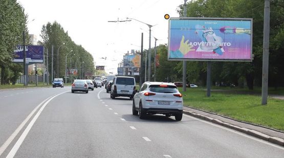 Фото рекламной плоскости по адресу Стрыйская ул. 106, из центра