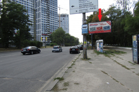 Фото рекламной плоскости по адресу Правды просп., 94 (Ашан, Будмаркет, ОщадБанк, Библиотека им. А.Головка ), в направ. ул. Маршала Гречко